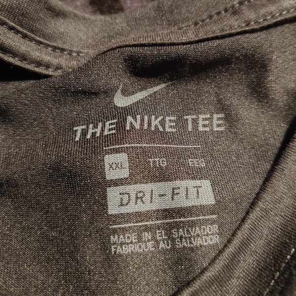 Nike legend training shirt - Picture 7 of 9